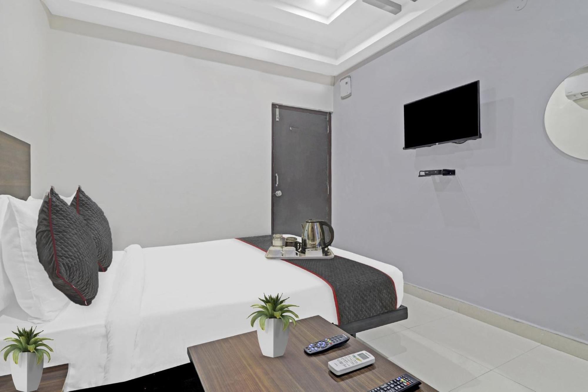 Collection O White House Near Kims Kondapur Hotell Kondapur  Eksteriør bilde