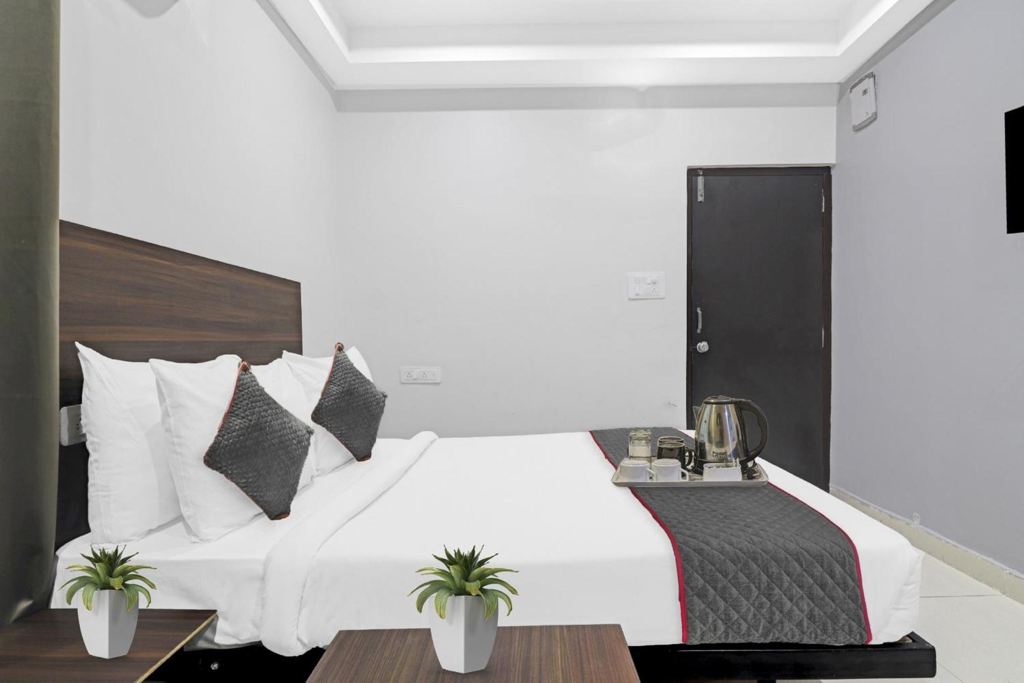 Collection O White House Near Kims Kondapur Hotell Kondapur  Eksteriør bilde